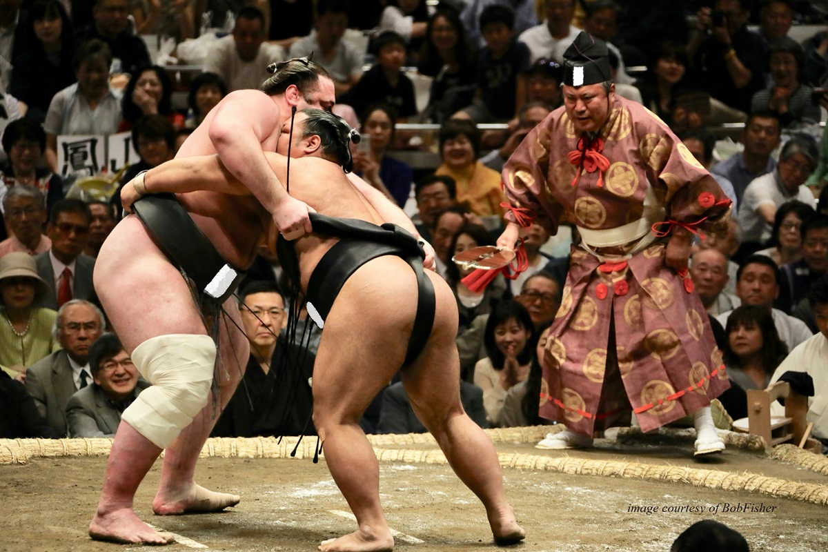 Vicars wrestlers dressed in Sumo outifts